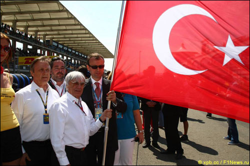 93e5089ef6 RFbPoWgeev Проведение гонки в Турции зависит от решения правительства